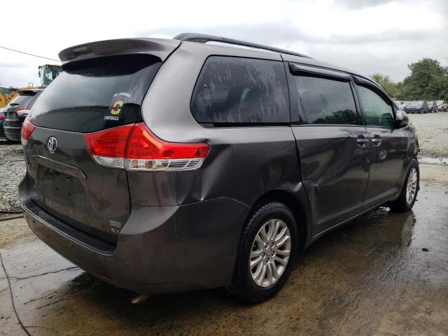 Photo 3 from auction – 2013 TOYOTA SIENNA XLE with VIN 5TDYK3DC2DS289310