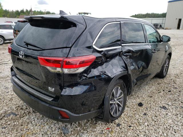 Photo 3 from auction – 2017 TOYOTA HIGHLANDER with VIN 5TDJZRFH8HS465145
