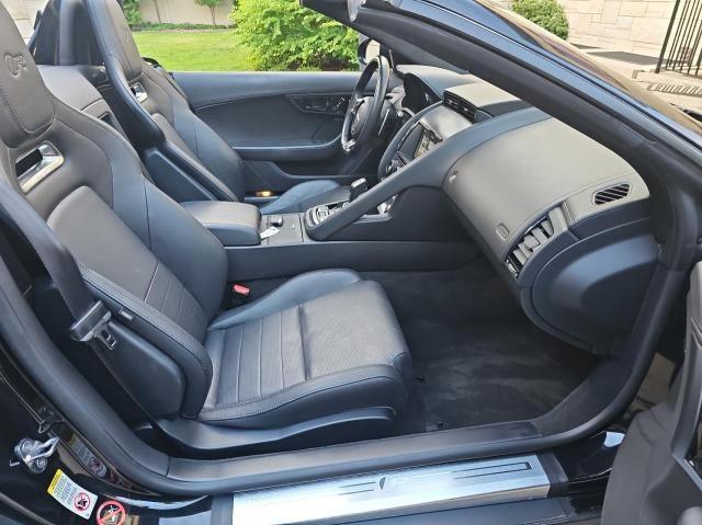 Photo 5 from auction – 2018 JAGUAR F-TYPE R with VIN SAJD55EE9JCK49564