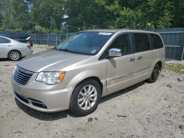 CHRYSLER TOWN & COU 2015 with VIN 2C4RC1GGXFR710870 - Photo from auction