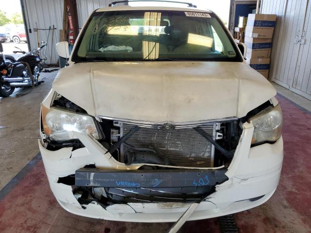 Photo 5 from auction – 2009 CHRYSLER TOWN & COU with VIN 2A8HR54159R633646