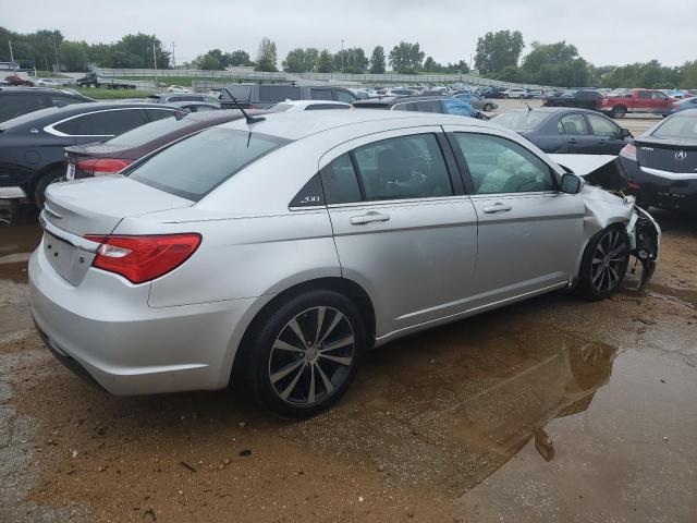 Photo 3 from auction – 2012 CHRYSLER 200 TOURIN with VIN 1C3CCBBG4CN302543