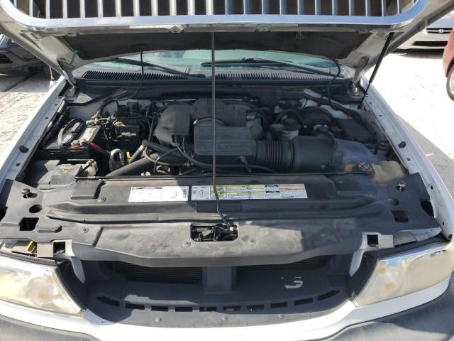 Photo 11 from auction – 1999 LINCOLN NAVIGATOR with VIN 5LMRU27A3XLJ27042