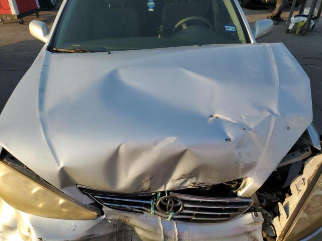 Photo 11 from auction – 2005 TOYOTA CAMRY LE with VIN 4T1BE32K85U572357