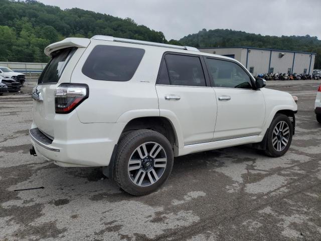 Photo 3 from auction – 2017 TOYOTA 4RUNNER SR with VIN JTEBU5JRXH5444651