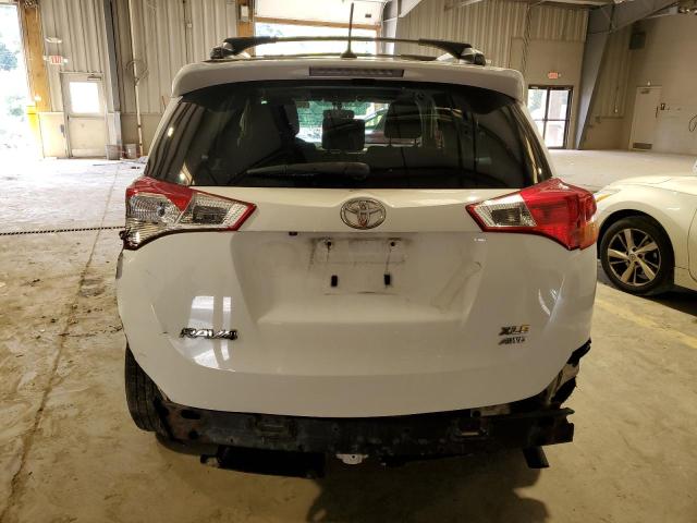 Photo 6 from auction – 2015 TOYOTA RAV4 XLE with VIN JTMRFREV8FD099764