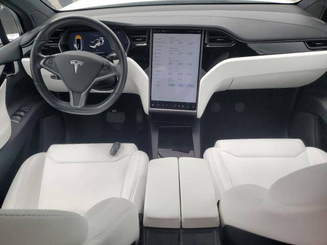 Photo 8 from auction – 2018 TESLA MODEL X with VIN 5YJXCAE27JF103098