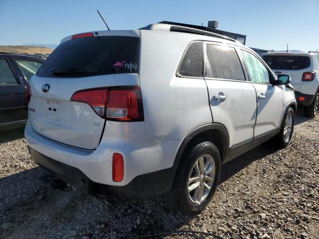 Photo 3 from auction – 2015 KIA SORENTO LX with VIN 5XYKTDA77FG651017