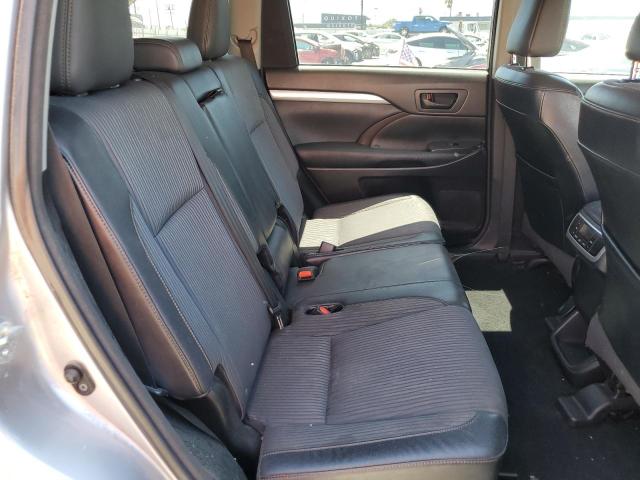 Photo 10 from auction – 2015 TOYOTA HIGHLANDER with VIN 5TDBKRFH2FS111188