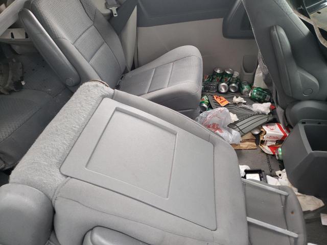 Photo 11 from auction – 2010 CHRYSLER TOWN & COU with VIN 2A4RR4DE5AR203879