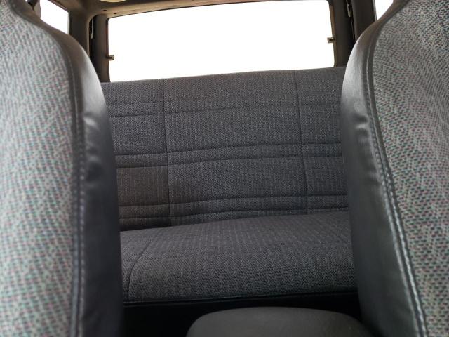 Photo 10 from auction – 2000 JEEP CHEROKEE S with VIN 1J4FF48S6YL111503