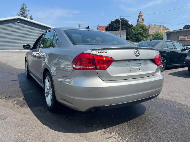 Photo 3 from auction – 2014 VOLKSWAGEN PASSAT SE with VIN 1VWBT7A31EC104680
