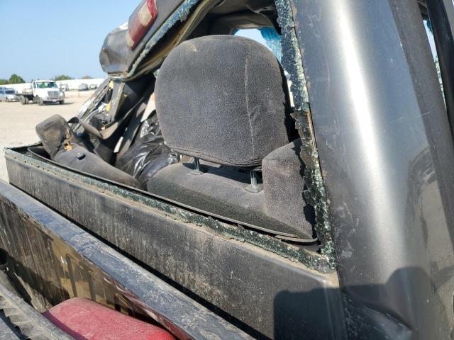 Photo 10 from auction – 2000 CHEVROLET SILVERADO with VIN 1GCEK14T8YE284826