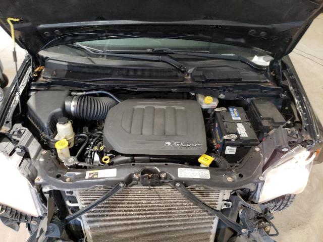 Photo 12 from auction – 2013 CHRYSLER TOWN & COU with VIN 2C4RC1CG2DR660789