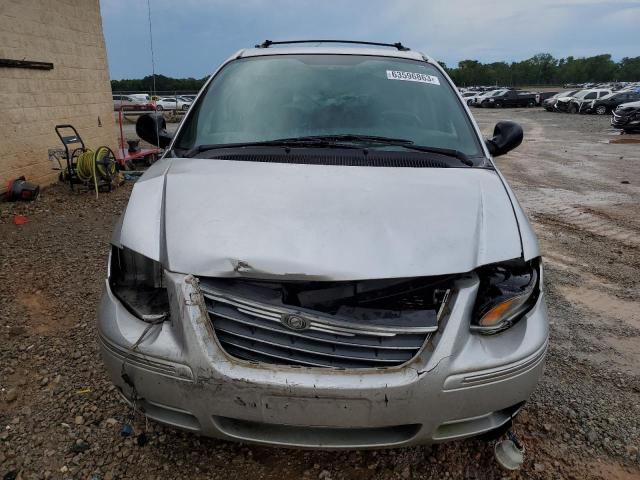 Photo 5 from auction – 2005 CHRYSLER TOWN & COU with VIN 2C4GP54L15R119684