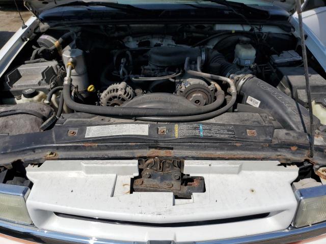 Photo 12 from auction – 2004 CHEVROLET BLAZER with VIN 1GNCT18X84K108606