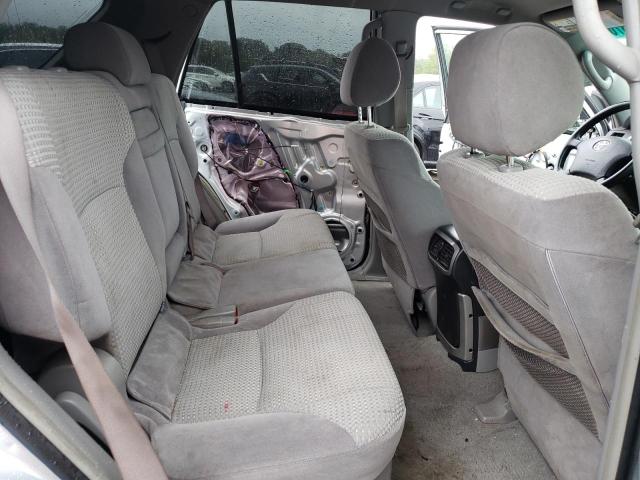 Photo 10 from auction – 2004 TOYOTA 4RUNNER SR with VIN JTEBU14R540040670