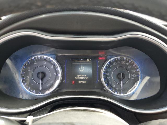 Photo 9 from auction – 2015 CHRYSLER 200 LIMITE with VIN 1C3CCCAB9FN741933