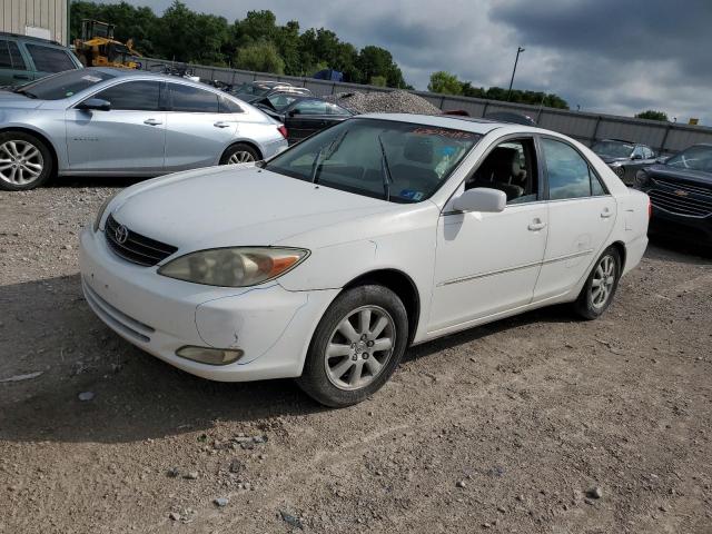 TOYOTA CAMRY LE 2004 with VIN 4T1BF30K54U078519 - Photo from auction
