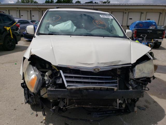 Photo 5 from auction – 2010 CHRYSLER TOWN & COU with VIN 2A4RR5D15AR337956