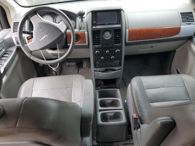 Photo 8 from auction – 2008 CHRYSLER TOWN & COU with VIN 2A8HR54P58R617322