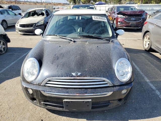 Photo 5 from auction – 2006 MINI COOPER with VIN WMWRC33556TK16342