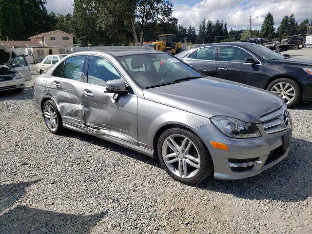 Photo 4 from auction – 2012 MERCEDES-BENZ C 300 4MAT with VIN WDDGF8BB7CA653231