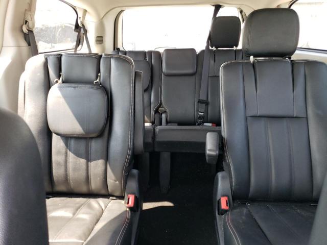 Photo 10 from auction – 2016 CHRYSLER TOWN & COU with VIN 2C4RC1BG7GR206561