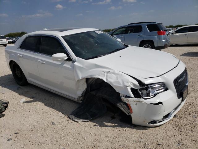 Снимка 4 от търг – 2016 CHRYSLER 300 LIMITE с VIN 2C3CCAAG4GH128502