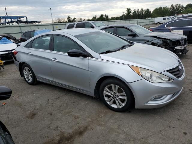 Photo 4 from auction – 2011 HYUNDAI SONATA GLS with VIN 5NPEB4AC1BH128916