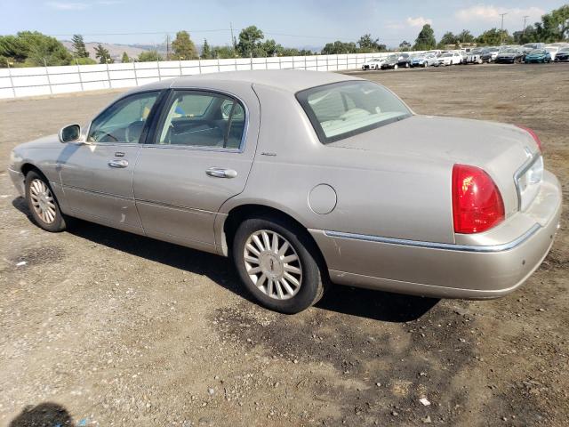 Photo 2 from auction – 2003 LINCOLN TOWN CAR E with VIN 1LNHM81W53Y699894