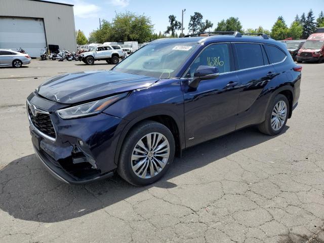 TOYOTA HIGHLANDER 2022 with VIN 5TDEBRCH1NS087563 - Photo from auction
