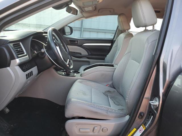 Photo 7 from auction – 2018 TOYOTA HIGHLANDER with VIN 5TDZZRFH7JS285342