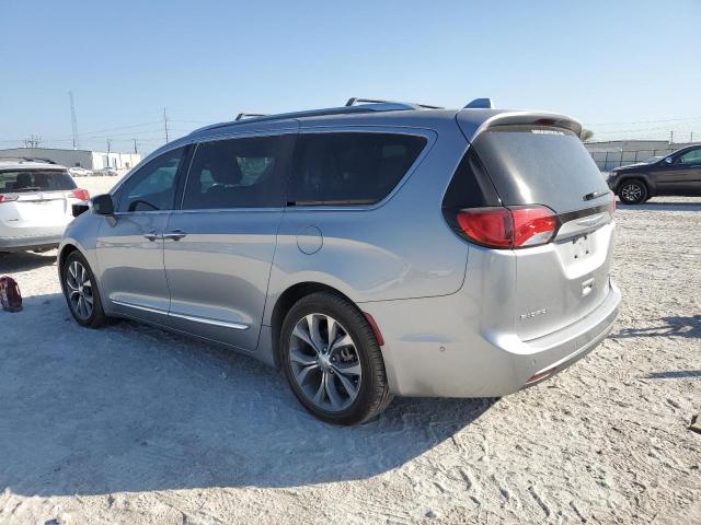 Photo 2 from auction – 2017 CHRYSLER PACIFICA L with VIN 2C4RC1GG5HR633487