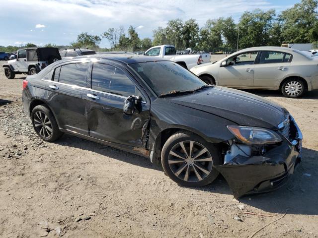Photo 4 from auction – 2013 CHRYSLER 200 LIMITE with VIN 1C3CCBCG4DN699610