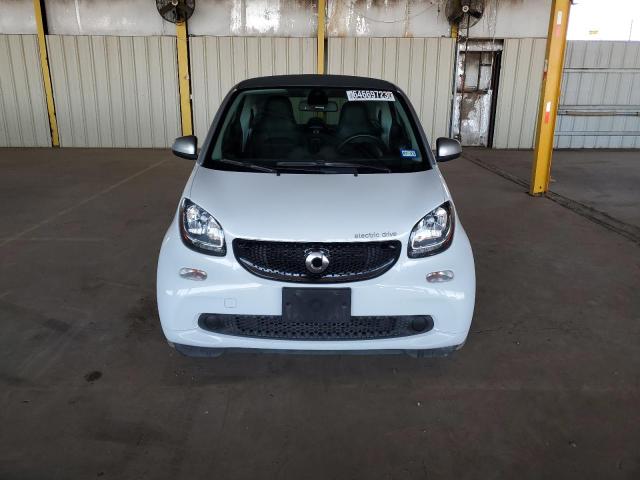 Photo 5 from auction – 2018 SMART FORTWO with VIN WMEFJ9BA4JK243755
