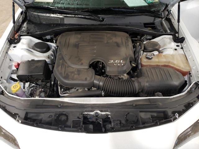 Photo 11 from auction – 2019 CHRYSLER 300 S with VIN 2C3CCABGXKH555450