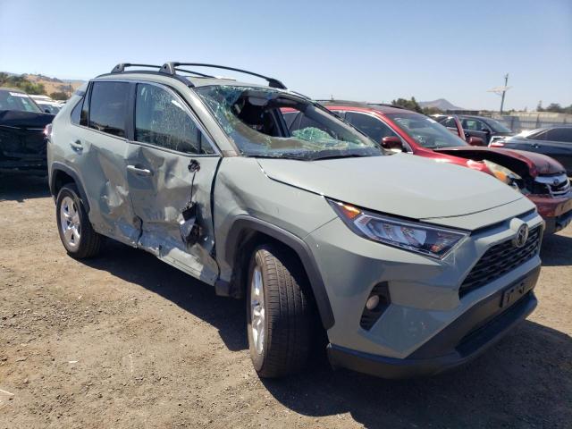 Photo 4 from auction – 2019 TOYOTA RAV4 XLE with VIN 2T3W1RFV5KC007637