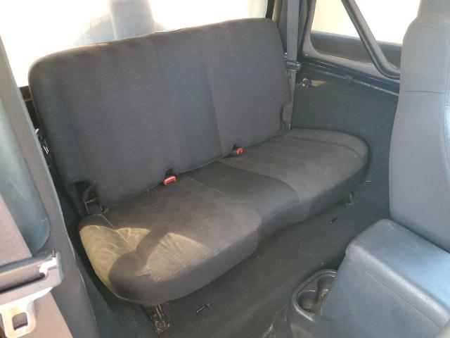 Photo 10 from auction – 2005 JEEP WRANGLER X with VIN 1J4FA39SX5P306015