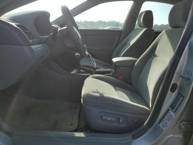 Photo 7 from auction – 2004 TOYOTA CAMRY LE with VIN 4T1BE32K54U876292