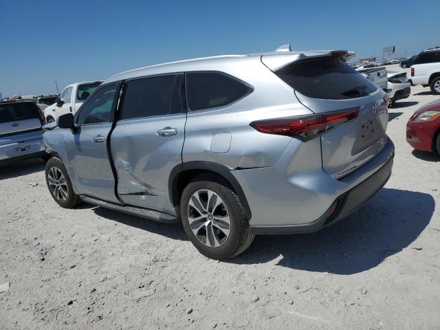 Photo 2 from auction – 2022 TOYOTA HIGHLANDER with VIN 5TDGZRAH2NS545411