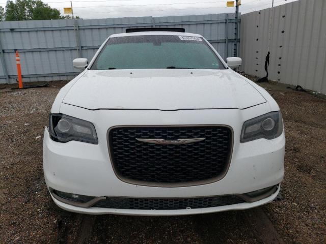 Photo 5 from auction – 2016 CHRYSLER 300 S with VIN 2C3CCAGG2GH282858