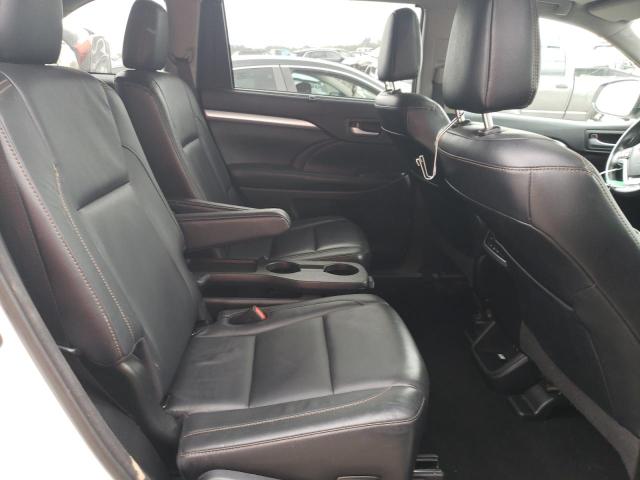 Снимка 11 от търг – 2017 TOYOTA HIGHLANDER с VIN 5TDJZRFH4HS474943
