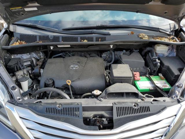 Photo 12 from auction – 2017 TOYOTA SIENNA XLE with VIN 5TDDZ3DC5HS181229