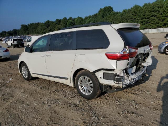 Photo 2 from auction – 2017 TOYOTA SIENNA XLE with VIN 5TDYZ3DC7HS888060