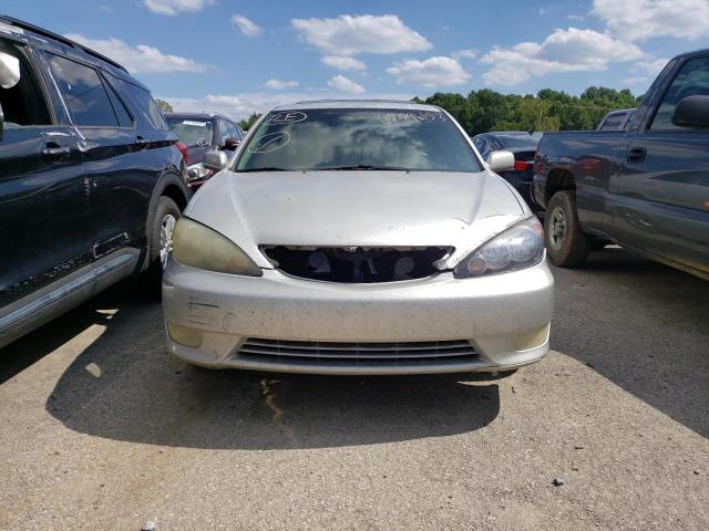 Photo 5 from auction – 2005 TOYOTA CAMRY LE with VIN 4T1BE32K25U984046