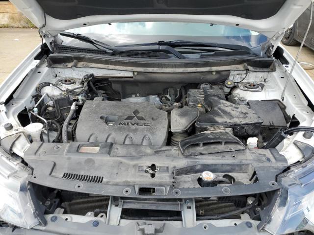 Photo 12 from auction – 2016 MITSUBISHI OUTLANDER with VIN JA4AD3A33GZ034792