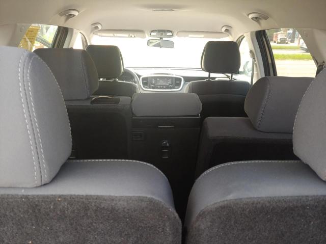 Photo 9 from auction – 2016 KIA SORENTO LX with VIN 5XYPGDA52GG137540