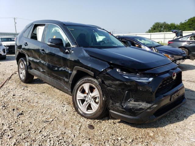 Photo 4 from auction – 2022 TOYOTA RAV4 XLE with VIN 2T3P1RFVXNW299406