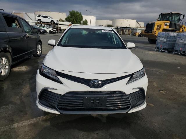Photo 5 from auction – 2022 TOYOTA CAMRY LE with VIN 4T1C11AK5NU030798